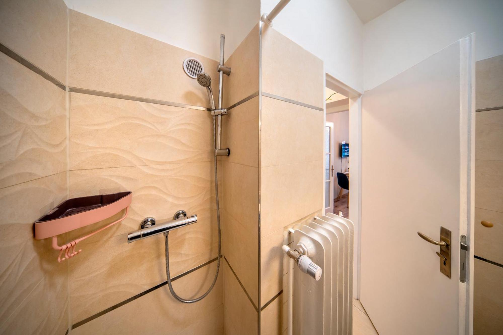Studio Apartment - Tower Petrin Πράγα Εξωτερικό φωτογραφία
